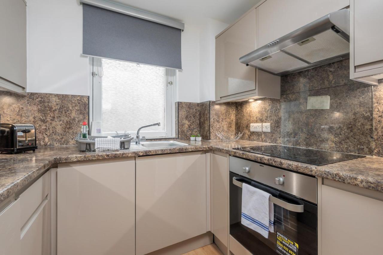 Cosy 1 Bedroom In The West End Единбург Екстериор снимка
