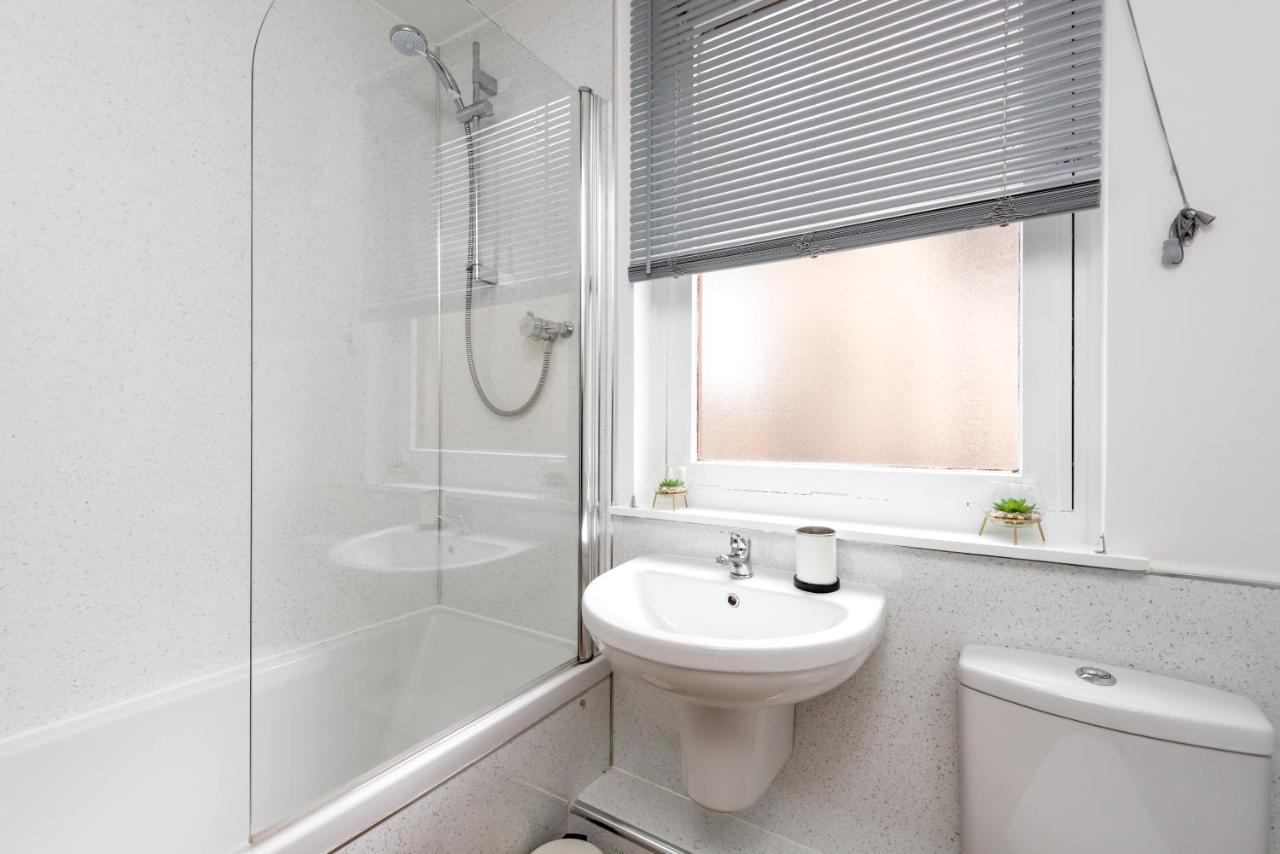Cosy 1 Bedroom In The West End Единбург Екстериор снимка